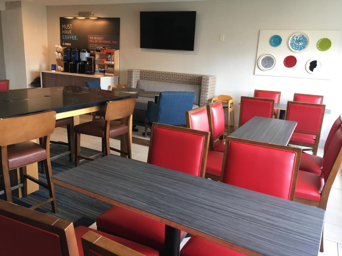Holiday Inn Express Mt. Vernon By Ihg Mount Vernon Buitenkant foto
